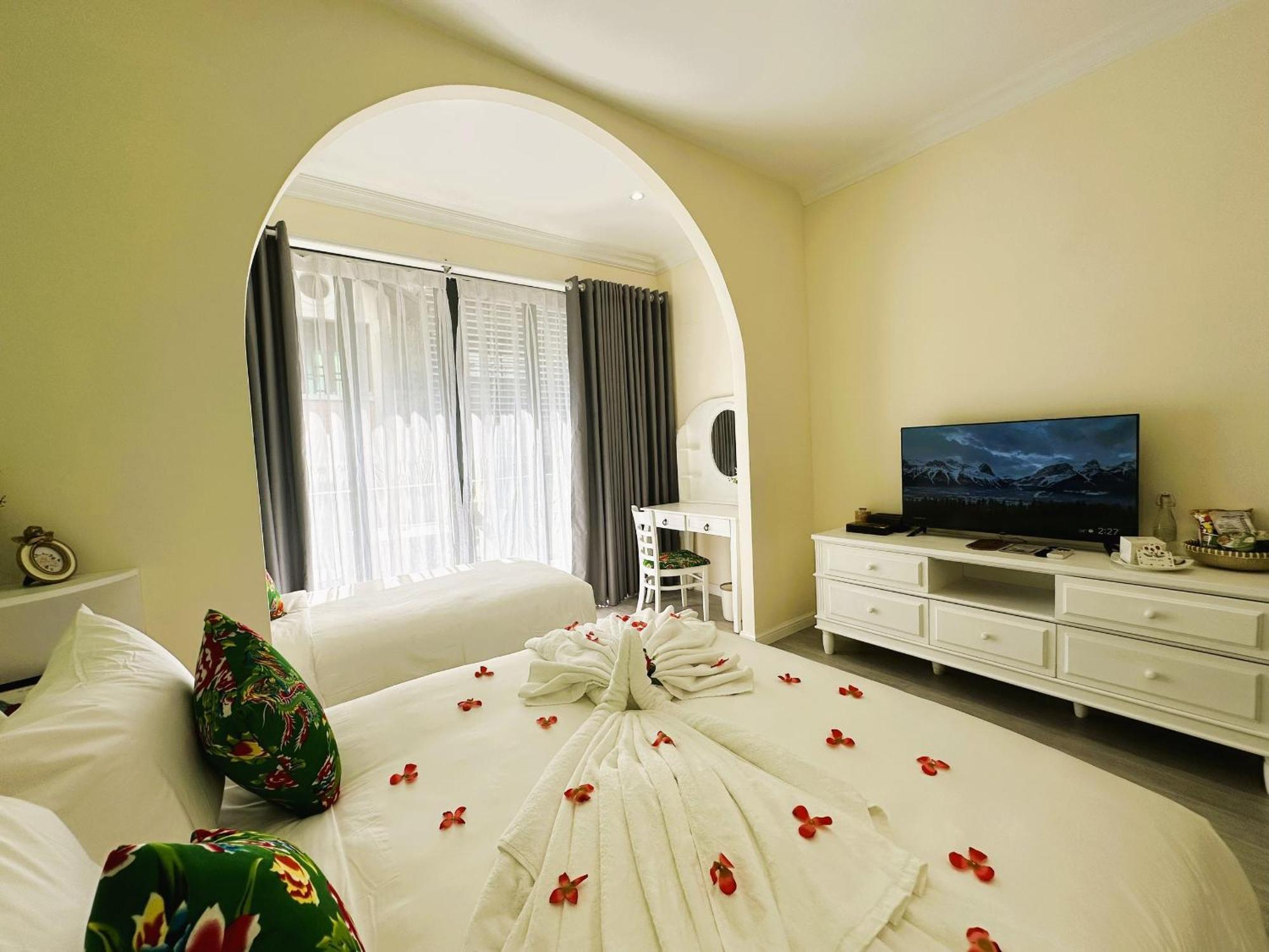 Отель Chez Mimosa Boutique - New Address 135 Tran Hung Dao Хошимин Экстерьер фото